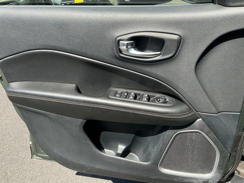 Used 2020 Jeep Compass Sport AWD/4WD image 25