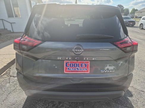 Used 2023 Nissan Rogue SV AWD/4WD image 5