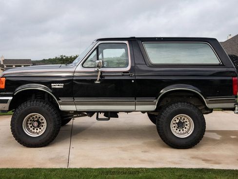 Used 1990 Ford Bronco AWD/4WD image 3