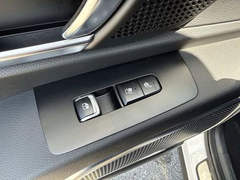 Used 2021 Kia Telluride SX w/ SX Prestige Package image 11