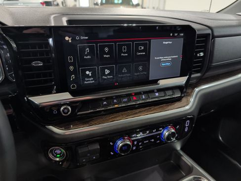 Used 2025 GMC Sierra 1500 Elevation AWD/4WD image 10
