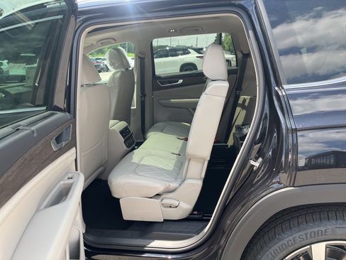 New 2026 Volkswagen Atlas SEL Premium R-Line AWD/4WD image 24