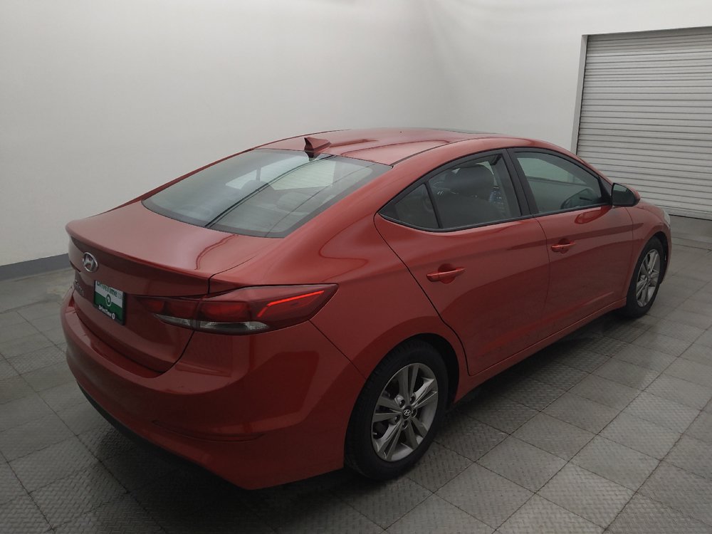 Used 2018 Hyundai Elantra Value Edition FWD image 9