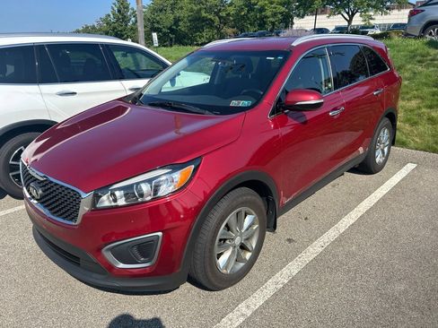 Used 2016 Kia Sorento AWD w/ LX Convenience Package image 3