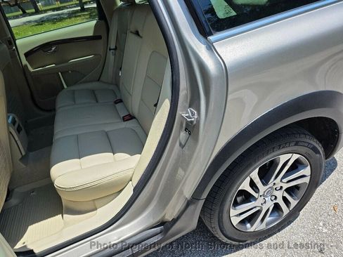 Used 2015 Volvo XC70 T5 Premier w/ Proximity Package FWD image 45