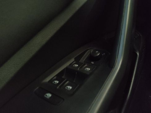 Used 2019 Volkswagen Jetta S FWD image 27