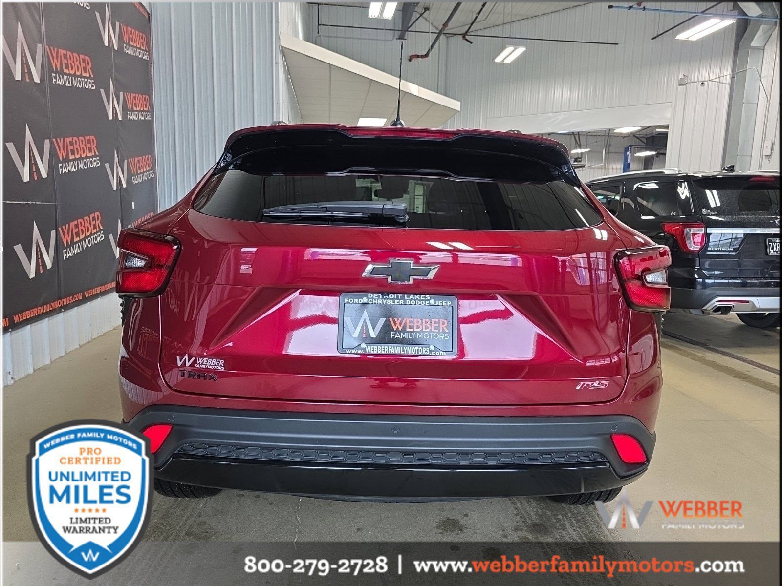 Used 2025 Chevrolet Trax RS w/ Driver Confidence Package FWD image 5