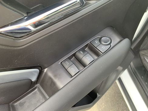 Used 2023 Chevrolet Colorado Z71 w/ Z71 Convenience Package 2 image 15