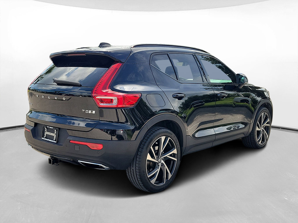 Used 2019 Volvo XC40 T5 R-Design AWD/4WD image 4
