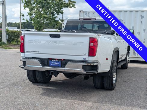 Used 2022 Chevrolet Silverado 3500 LT w/ Convenience Package AWD/4WD image 4