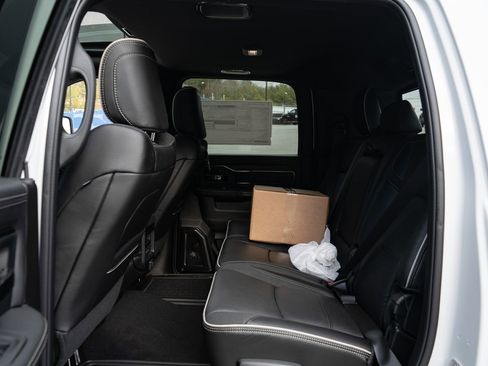 New 2026 RAM 2500 Limited image 32