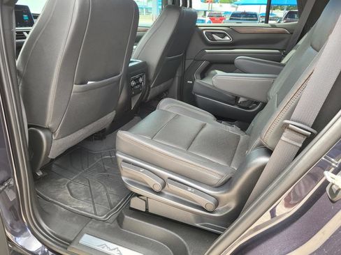Used 2023 Chevrolet Tahoe High Country AWD/4WD image 3