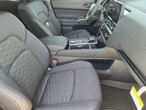 New 2026 Nissan Pathfinder SV image 13