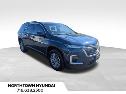 Used 2023 Chevrolet Traverse LT