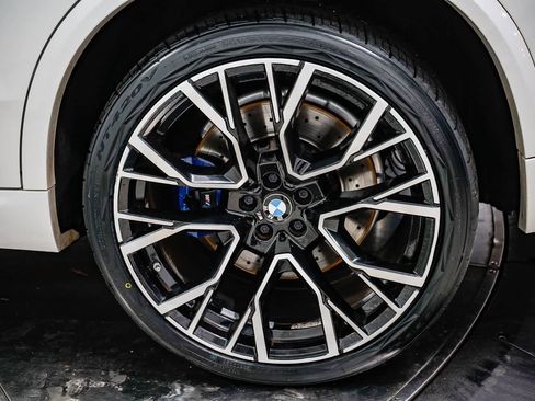 Used 2021 BMW X5 M w/ Executive Package image 10