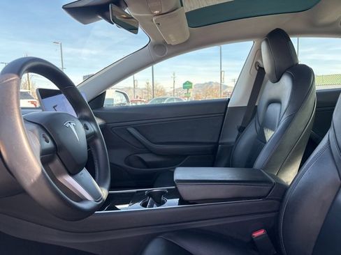Used 2020 Tesla Model 3 Long Range image 22