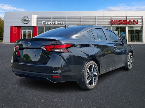 New 2025 Nissan Versa SR w/ Trunk Package FWD image 4
