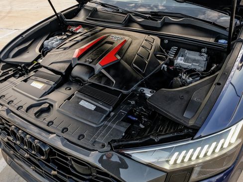 Used 2022 Audi RS Q8 image 62