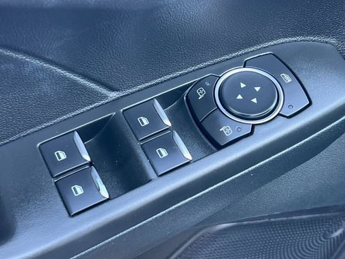 Used 2021 Ford Escape SE image 13