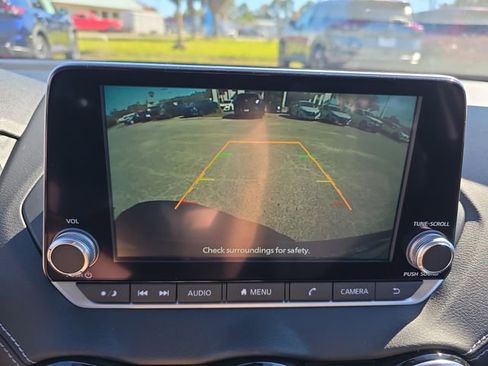 New 2025 Nissan Sentra SV image 16