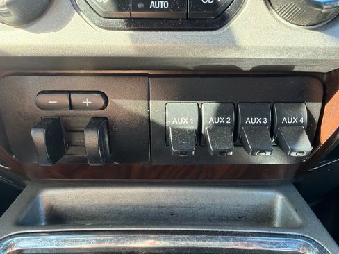 Used 2016 Ford F350 Lariat w/ Chrome Package AWD/4WD image 44