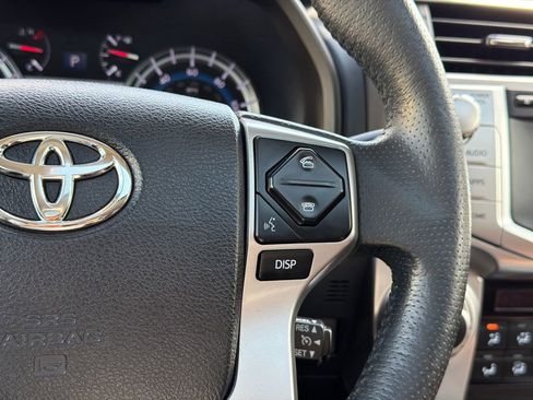 Used 2018 Toyota 4Runner Limited AWD/4WD image 21
