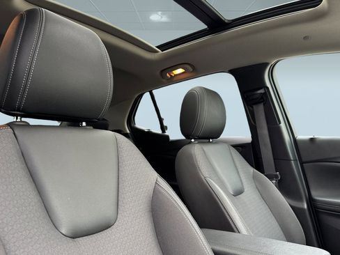 Used 2022 Buick Encore GX Select w/ Experience Buick Package image 25