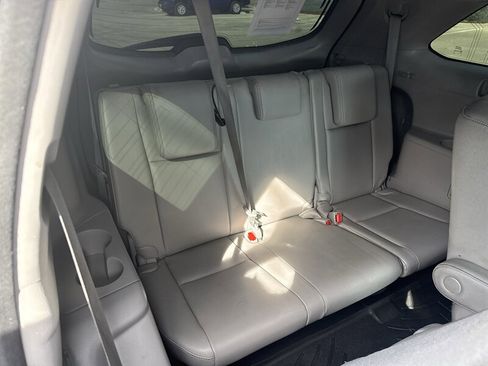 Used 2015 Toyota Highlander XLE image 16