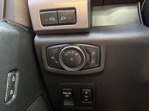 Used 2020 Ford F150 Raptor w/ Equipment Group 801A Mid image 30