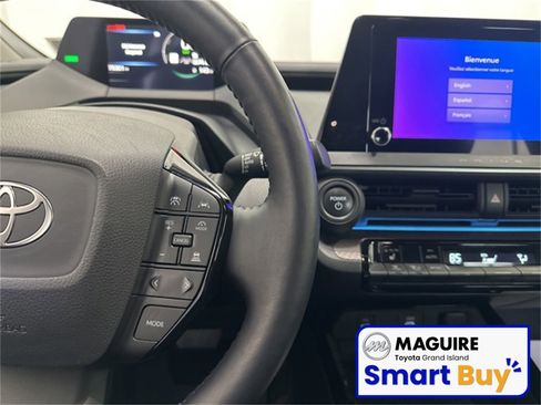 Used 2023 Toyota Prius XLE image 7