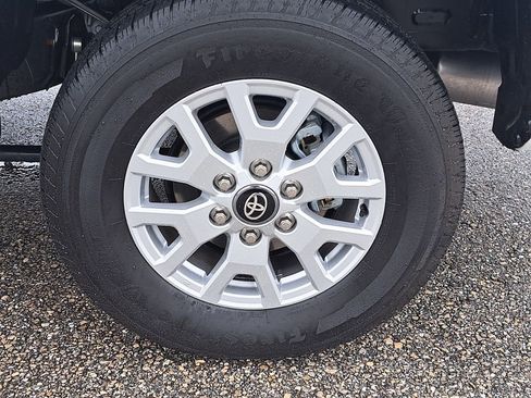Certified 2025 Toyota Tacoma SR5 image 5