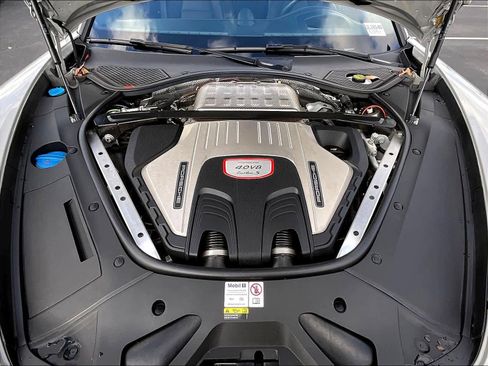Used 2022 Porsche Panamera Turbo S image 11