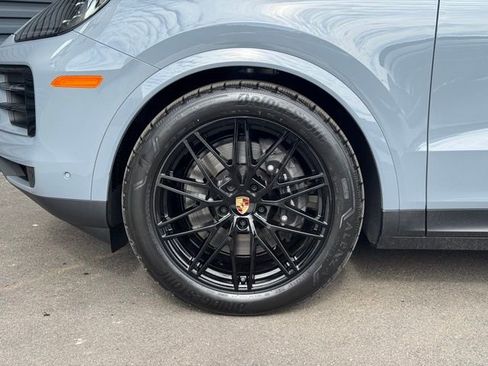 New 2026 Porsche Cayenne Coupe image 11