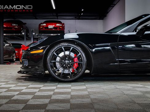 Used 2013 Chevrolet Corvette 427 w/ Z06 Carbon Fiber Package image 8