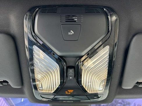 Used 2019 BMW 330i xDrive Sedan w/ Convenience Package AWD/4WD image 40