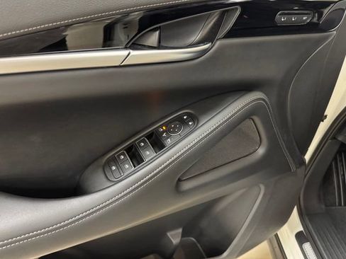 Used 2025 INFINITI QX60 Pure image 7