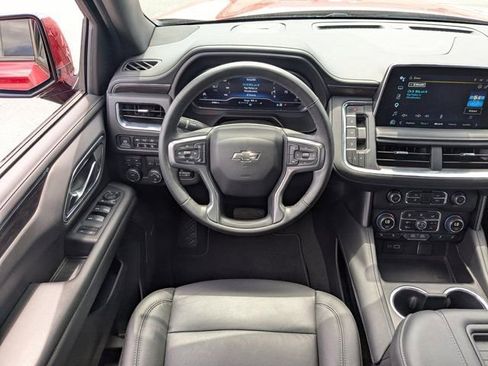 Used 2024 Chevrolet Tahoe Z71 w/ Luxury Package AWD/4WD image 16