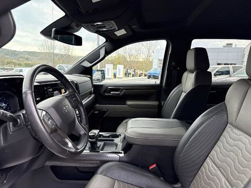 Certified 2023 Chevrolet Silverado 1500 ZR2 AWD/4WD image 9