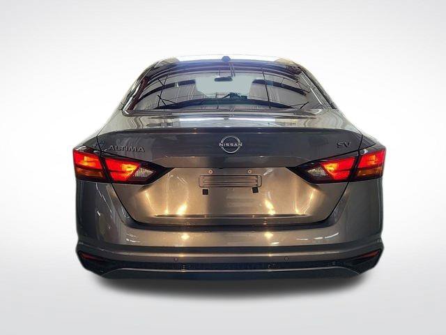 Used 2024 Nissan Altima 2.5 SV FWD image 8