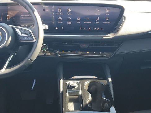 Used 2025 Buick Envision Preferred image 28