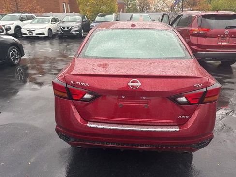 Used 2023 Nissan Altima 2.5 SV w/ SV Premium Package image 3