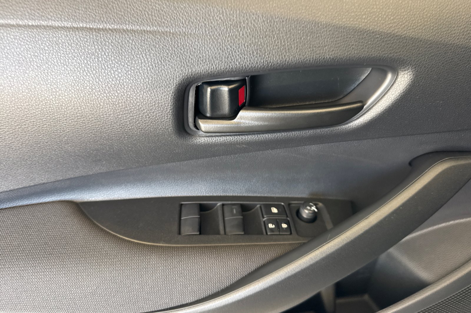 New 2026 Toyota Corolla LE FWD image 11