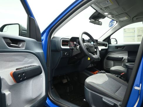 Certified 2022 Ford Maverick XLT w/ Equipment Group 300A Standard image 9