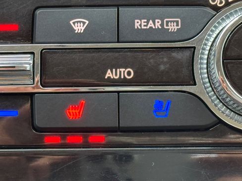 Used 2018 Lincoln Navigator Reserve w/ Technology Package image 29