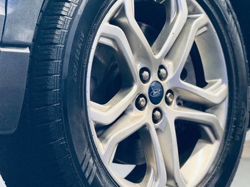 Used 2017 Ford Edge Titanium image 18