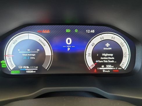 Used 2025 Toyota RAV4 XSE AWD/4WD image 24