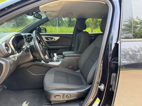 Used 2020 Chevrolet Blazer LT FWD image 9