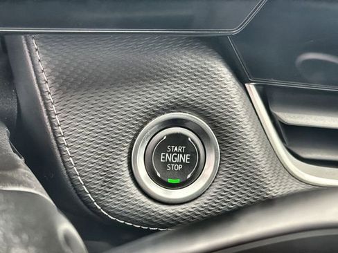 Certified 2025 Chevrolet Equinox LT w/ Convenience Package II image 16