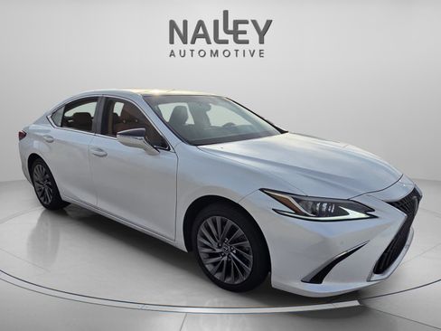 Used 2024 Lexus ES 350 w/ Luxury Package image 7