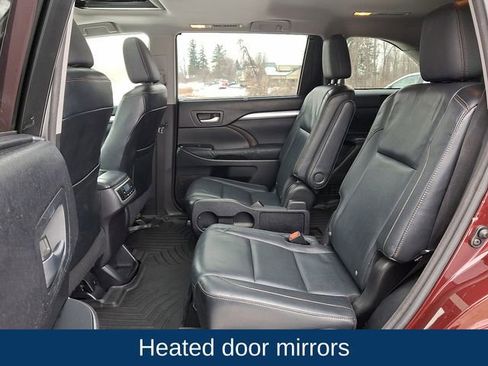 Used 2015 Toyota Highlander XLE image 11